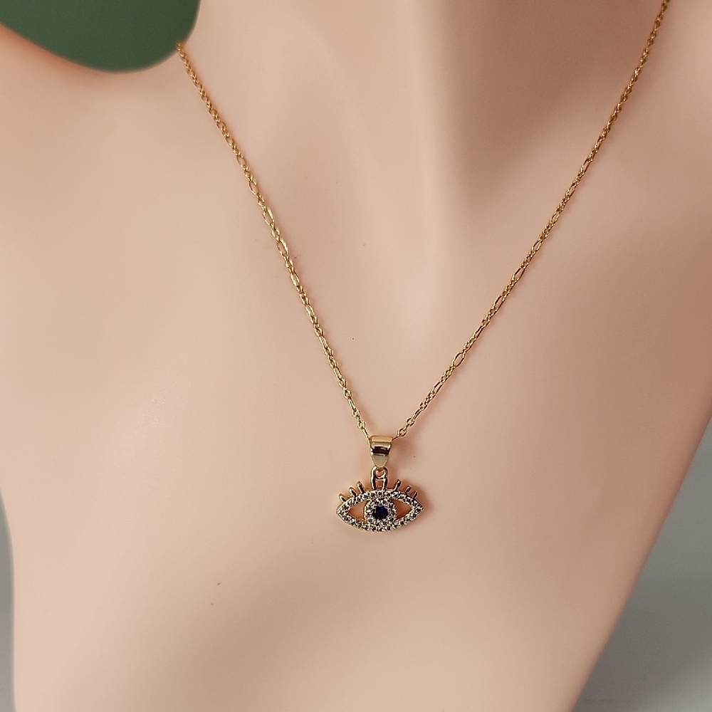 Blue Eye Gold Necklace